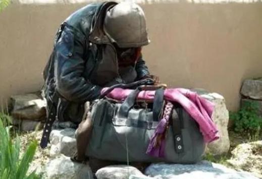 男逃犯被抓,男子杀害同乡逃亡二十多年