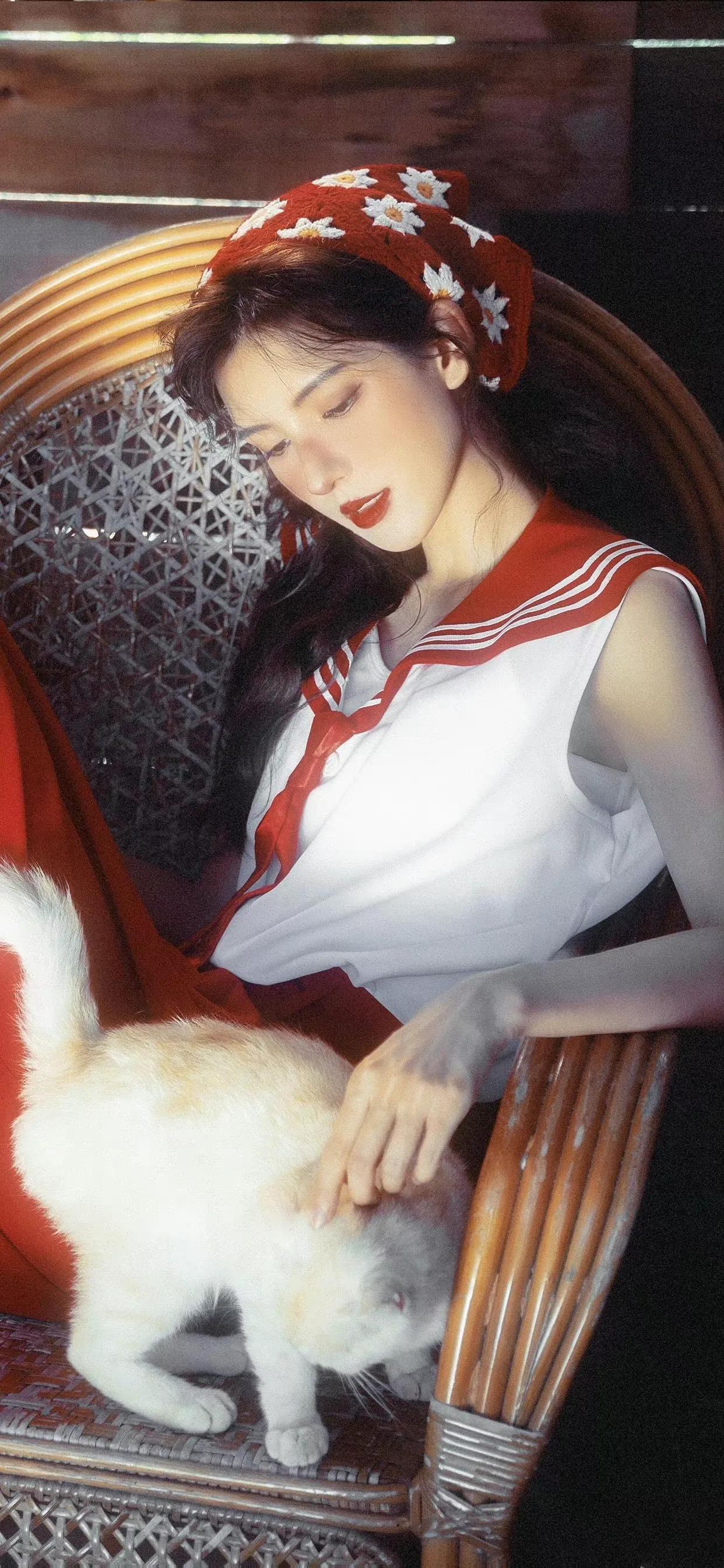 超酷美女壁纸图集可保存,长发飘飘粉色裙子美女壁纸