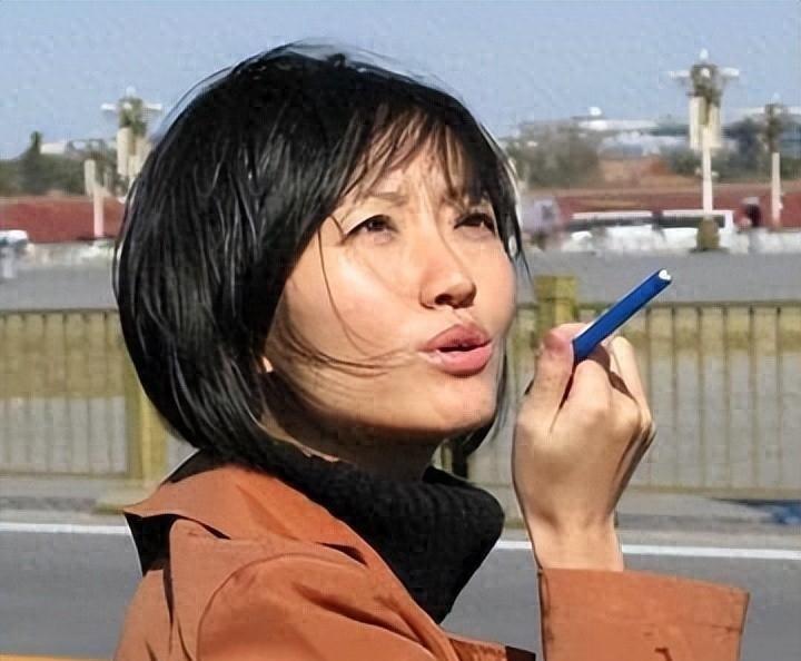 柴静事件引发的争议与思考,柴静回应非议视频