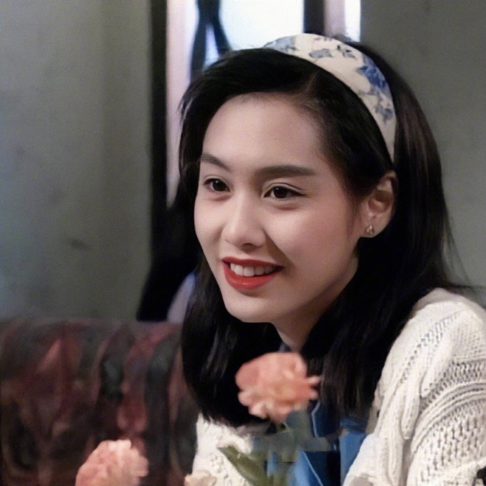 朱茵20年再遇周星驰,朱茵周星驰浪漫时刻