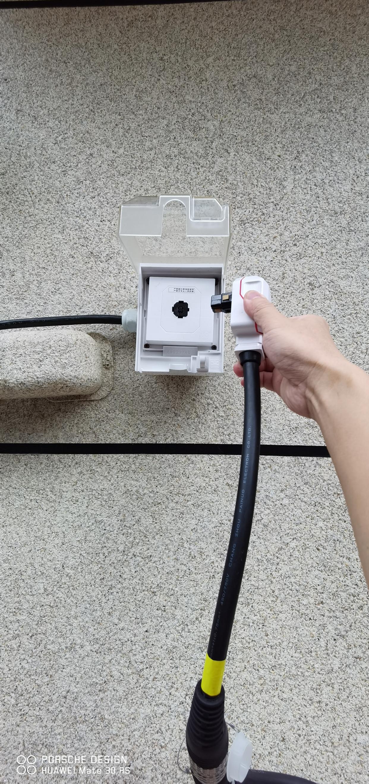 mgmulan充电桩怎么定时充电,3.3kw充电桩一小时充几度电