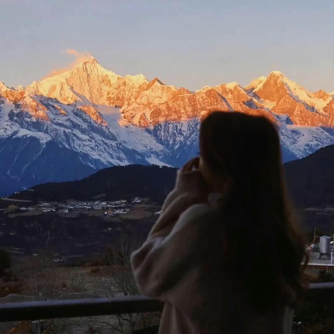 情侣套图头像加朋友圈背景图,情侣图片一男一女唯美套图