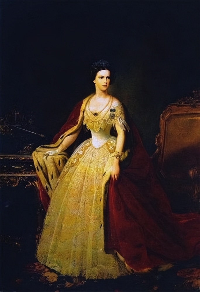 茜茜公主的疯狂美容,茜茜公主美容过程