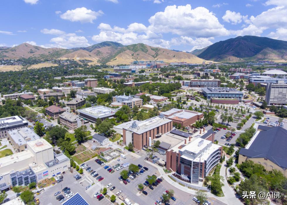 2022美国名校排名前十名大学,2024美国最顶尖的10所公立大学