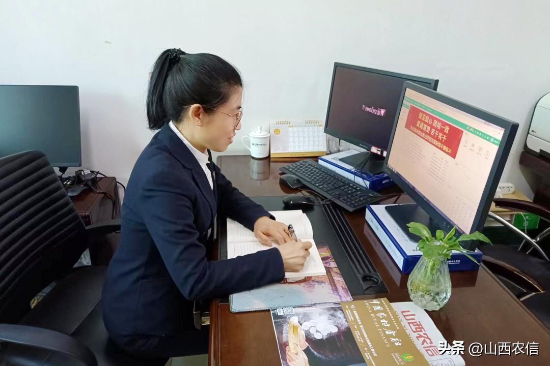 @农信“铿锵玫瑰”，快来看看你是什么字体~