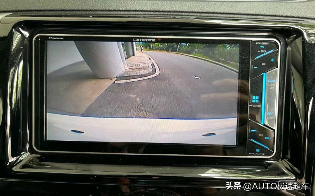 丰田新款锐志亮相后驱配v6引擎,锐志换装全新发动机回归