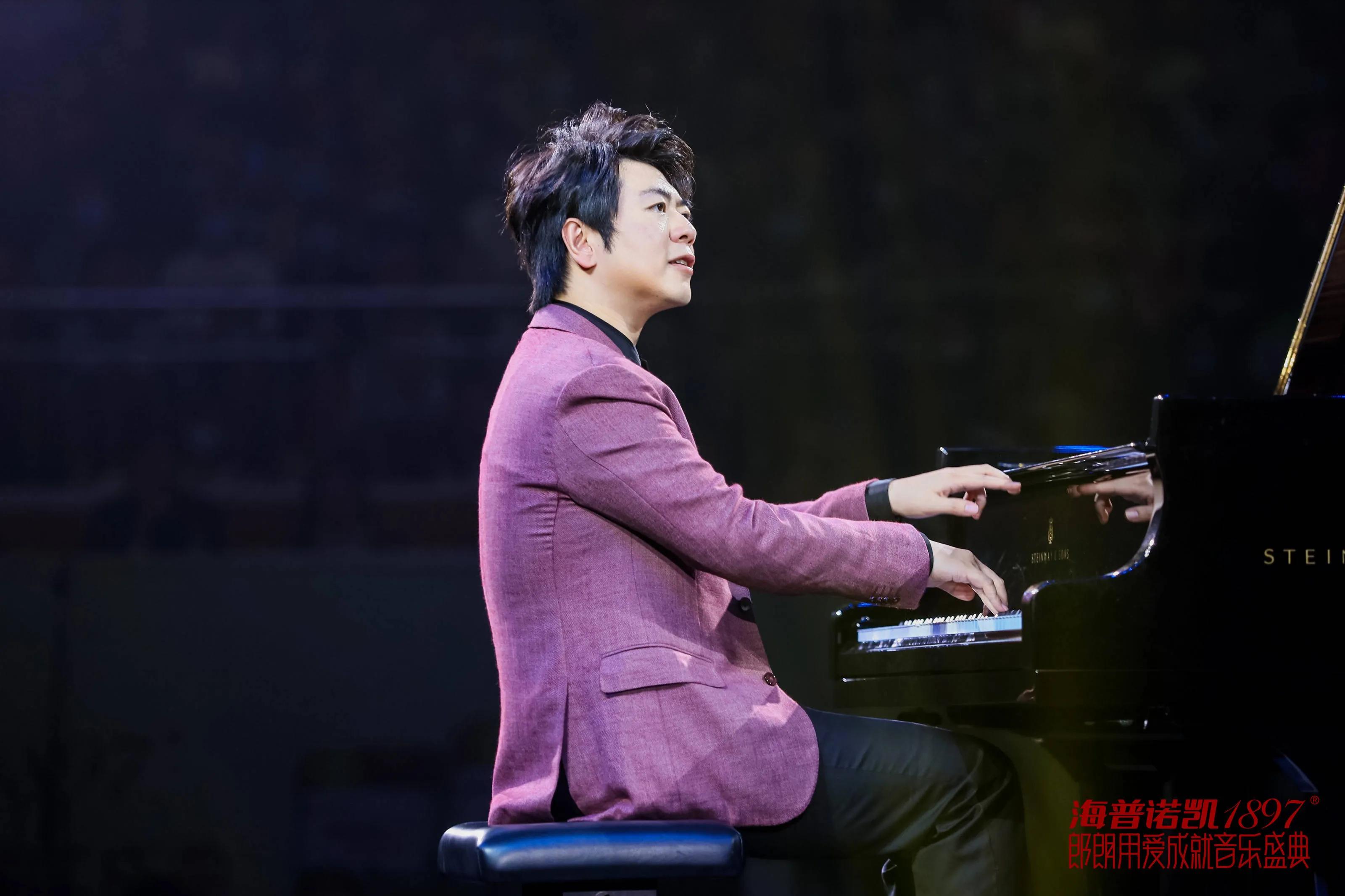 各前辈评价华晨宇,如何评价华晨宇的歌曲