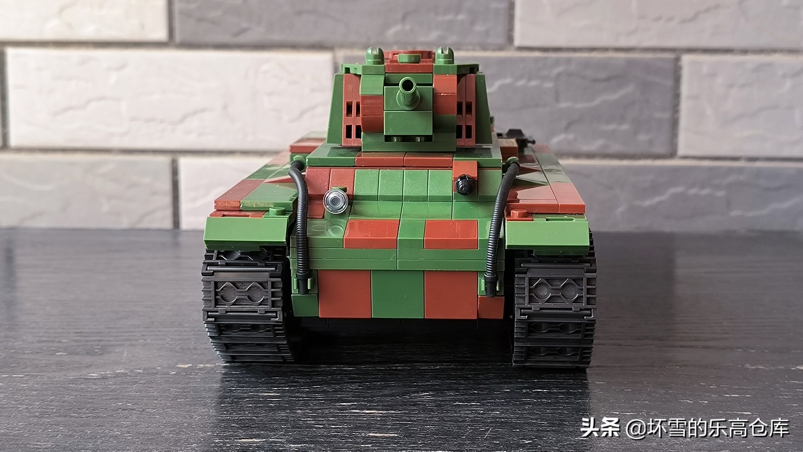 kv-2重型坦克木质拼装,kv1坦克到kv6坦克的进化史