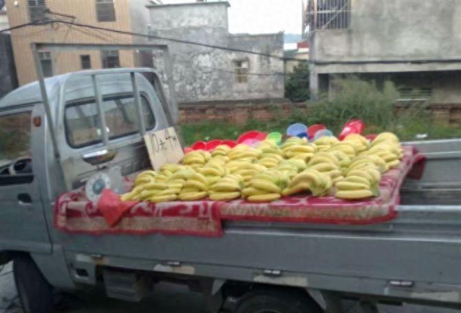 富士康打过工，做生意亏10万，32岁开卡车，依然笑对生活