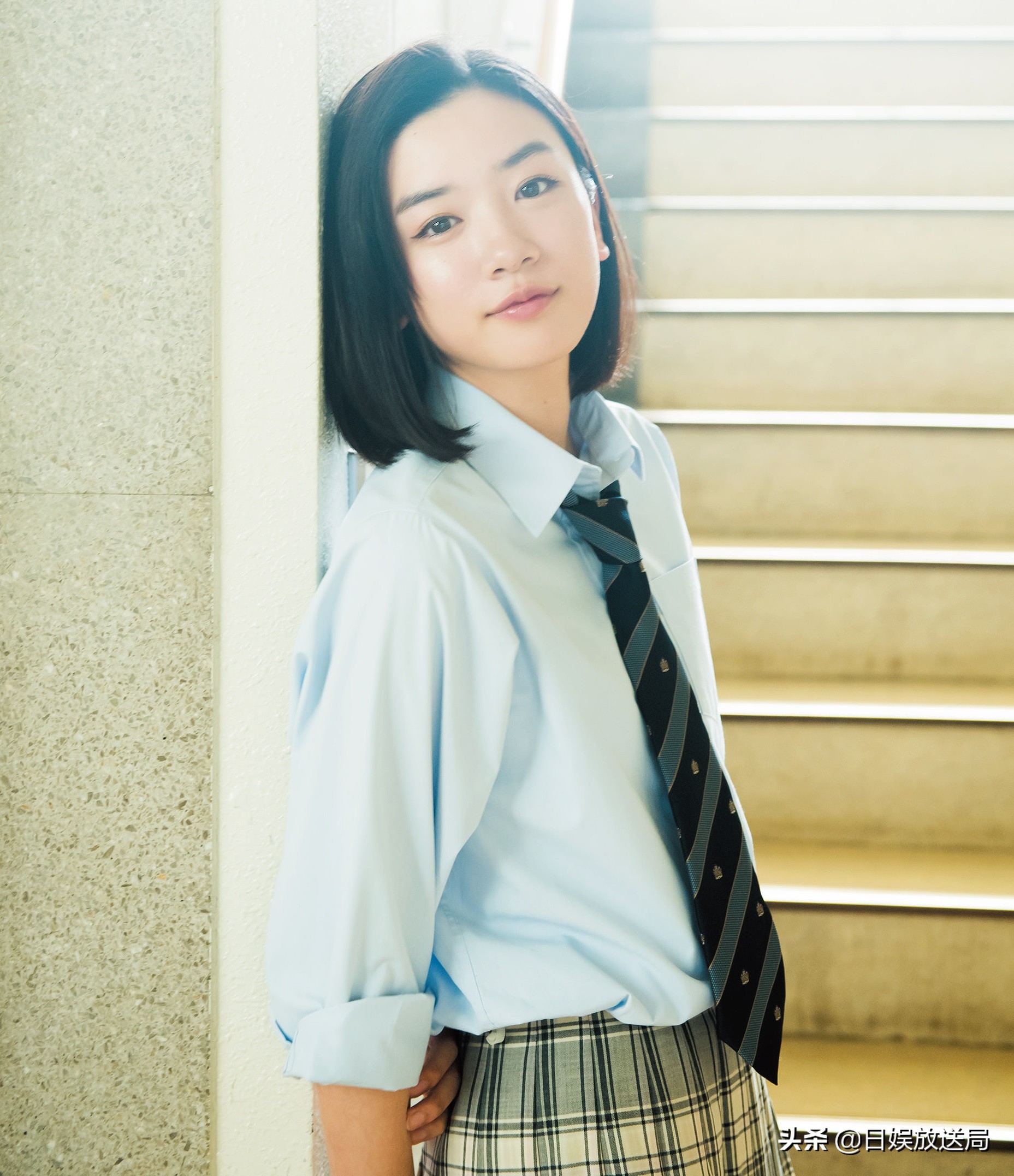 桥本环奈和滨边美波新剧 (滨边美波桥本环奈谁更漂亮)