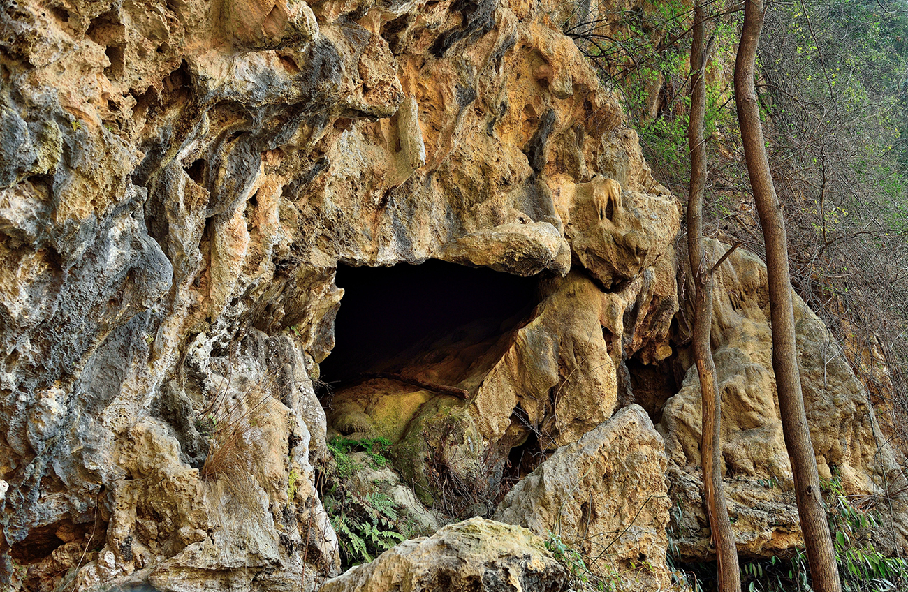 【乡景】湖北郧西神母殿：冰挂千仞洞穿两乡
