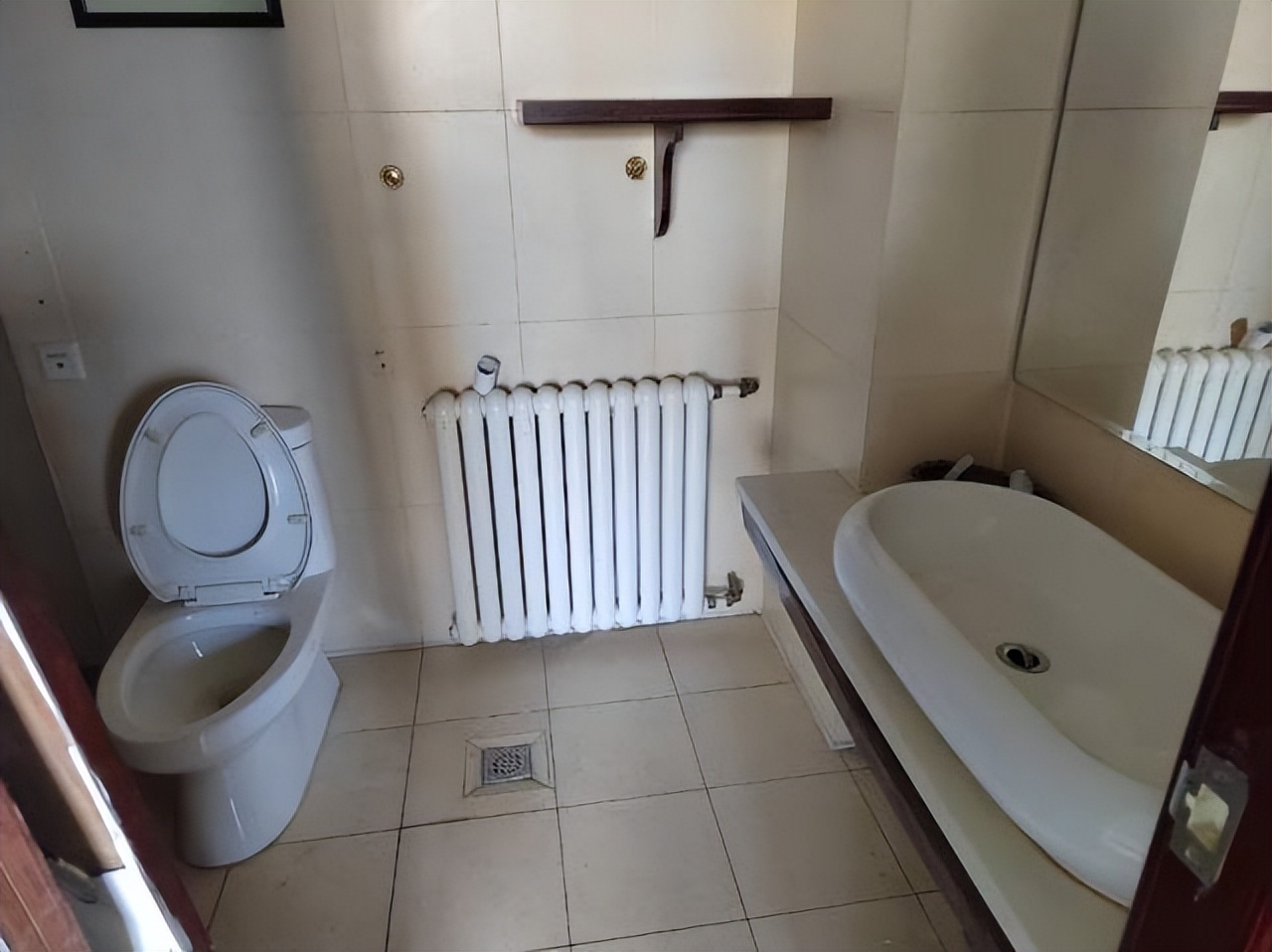 乌鲁木齐大学城酒店转让,乌鲁木齐宴会厅转让信息