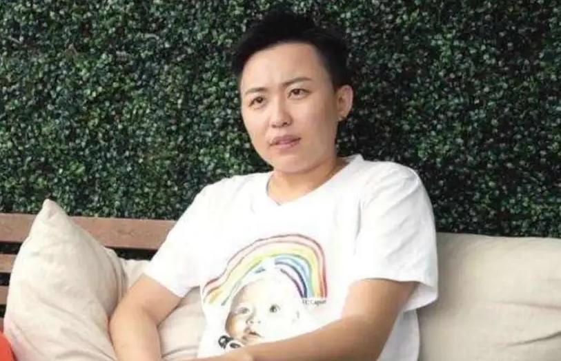 化妆品女ceo赴美生五国混血,赴美生下5国混血女儿