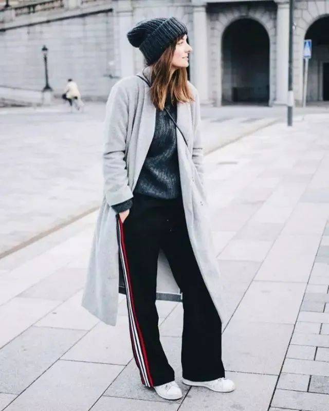 雅格狮丹穿搭,雅格狮丹t恤配什么裤子