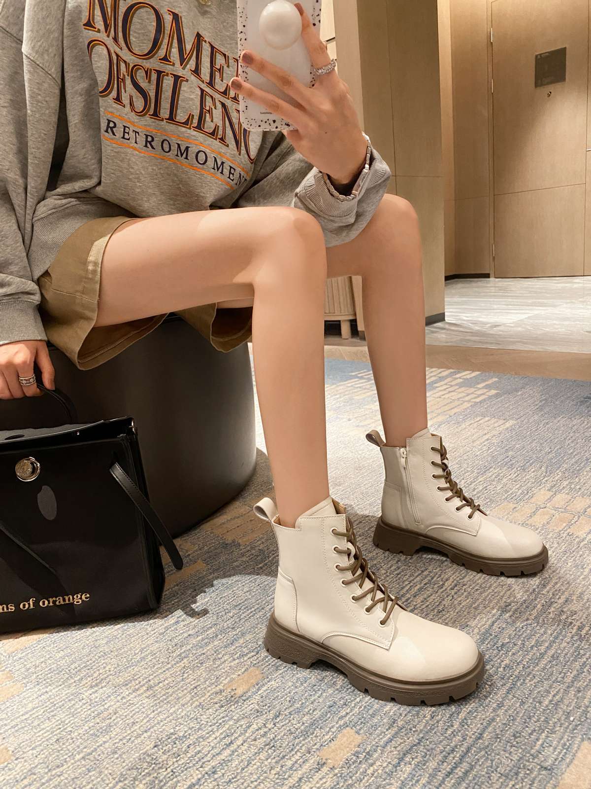 时尚新潮马丁靴,又酷又有型的马丁靴