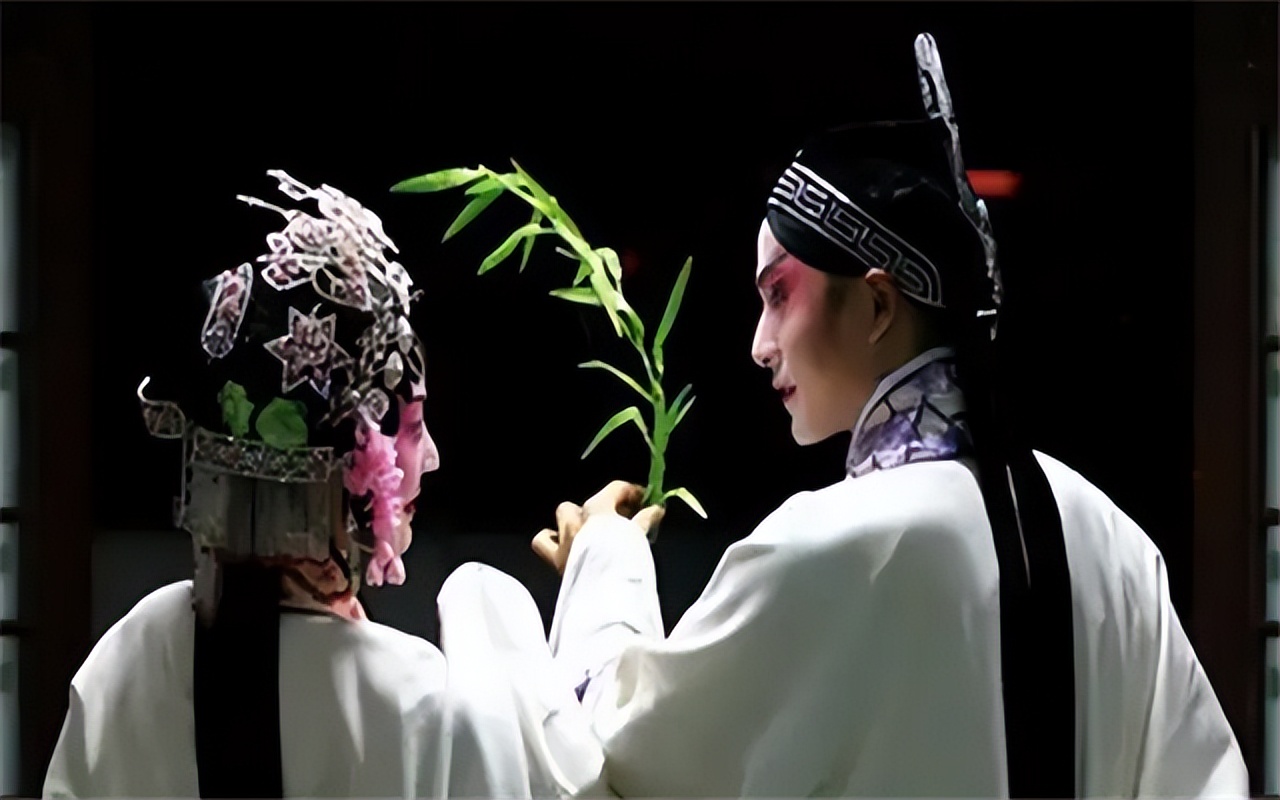 宁嫁二度花不嫁遗下人什么意思,古人说宁娶寡妇不娶生妻啥意思