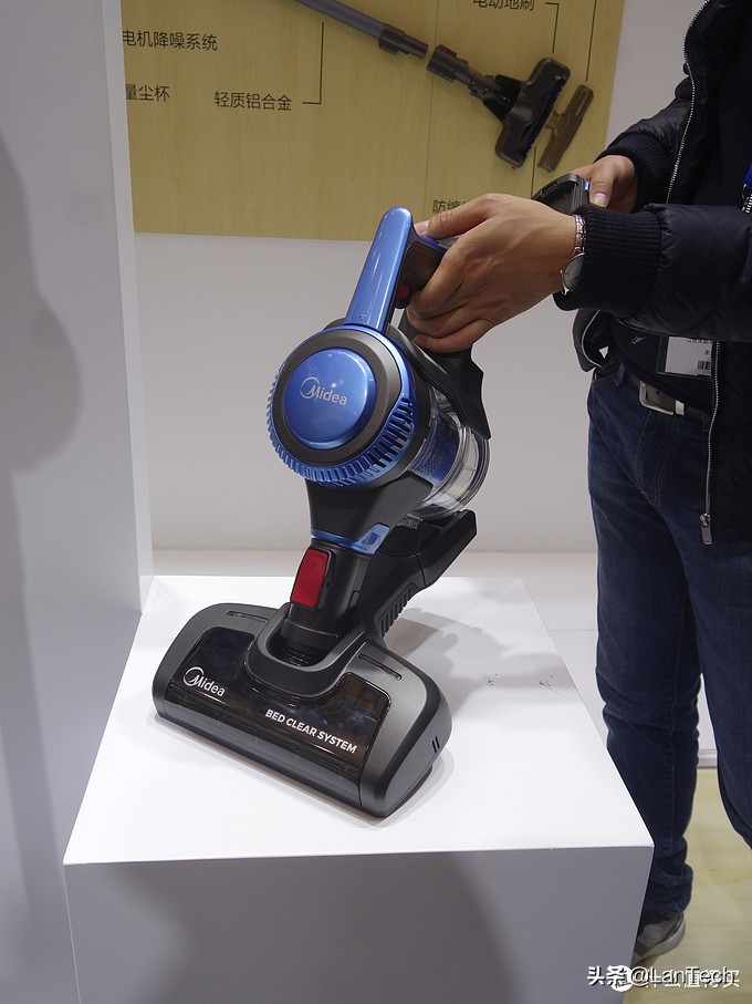 暴走两万步！海量图片带你游览2017年AWE家电展