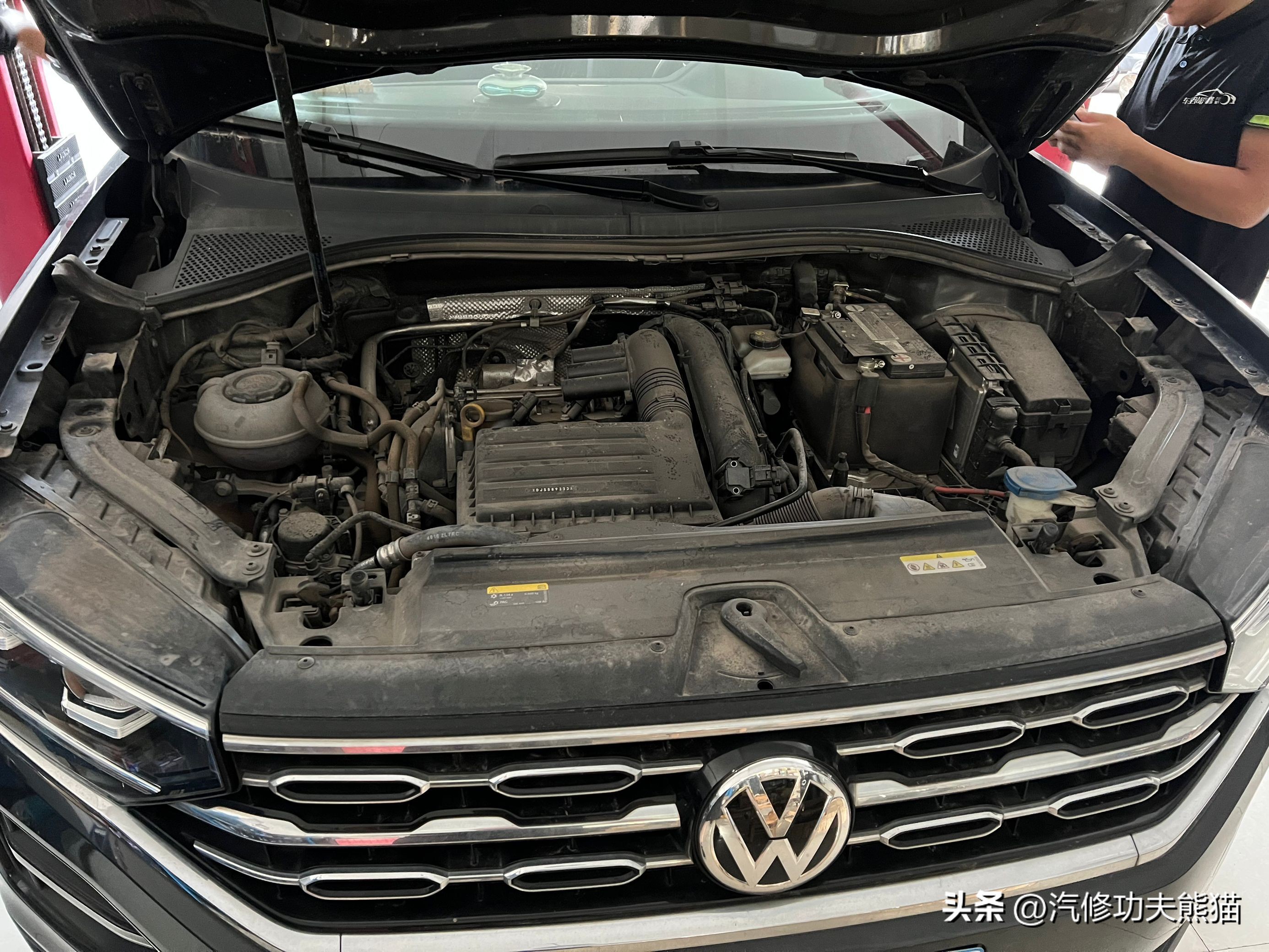 探岳后门刮蹭一点补漆多少钱,一汽大众探岳小划痕怎么处理