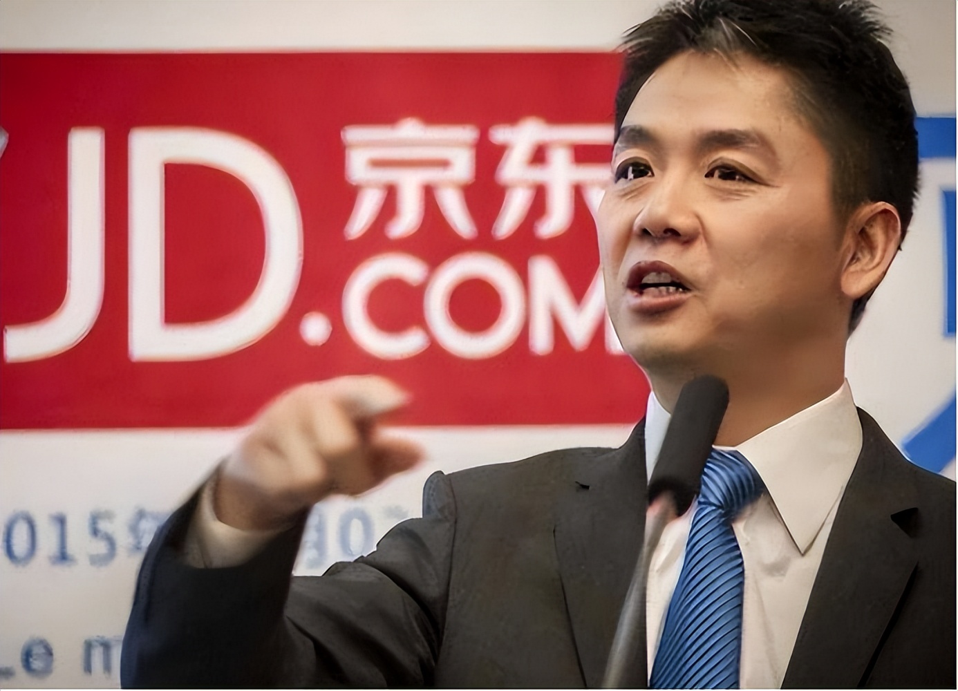 马云消失多久了？互联网大佬纷纷套现离场，这背后释放哪些信号？