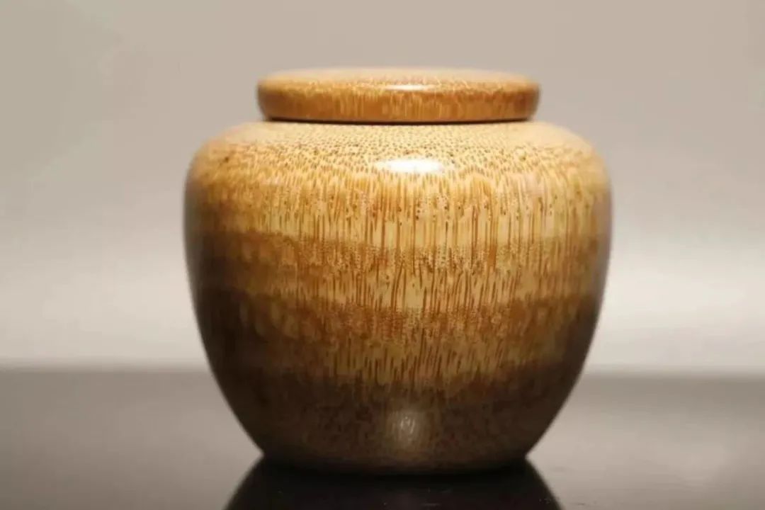 宁可食无肉不可居无竹是指竹子吗,易经说宁可食无肉不可家里无竹子