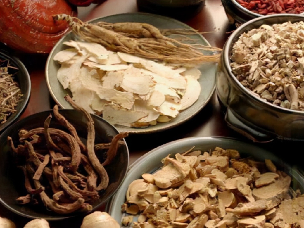 后背风湿痛怎么治疗,后背肩膀酸痛凉飕飕的痛怎么办