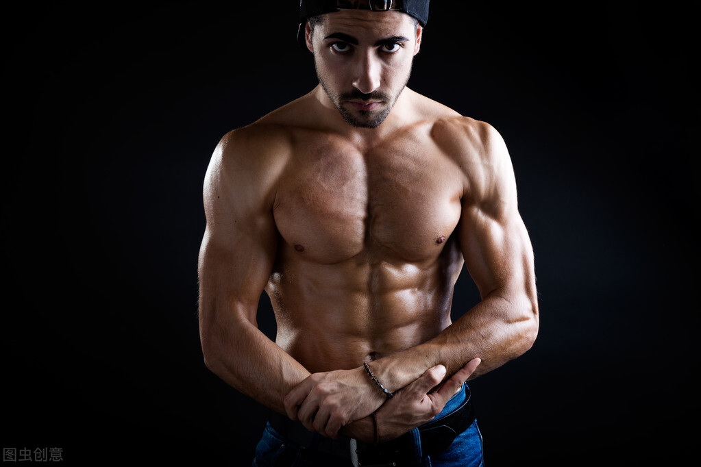 练肩怎么控制三角肌不发力,肩膀三角肌太厚怎么练薄