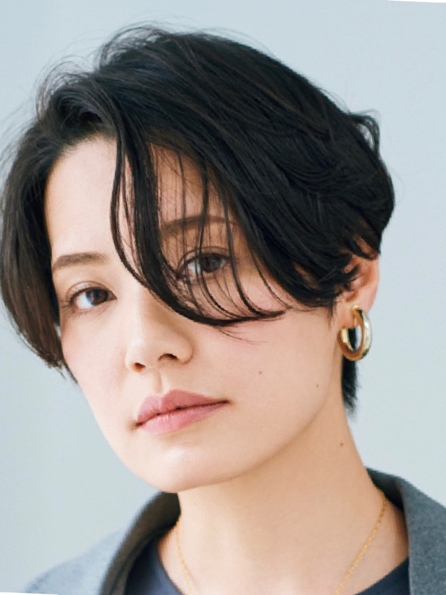 适合脸小女生的发型短发酷过肩,40岁什么样头发减龄又显气质