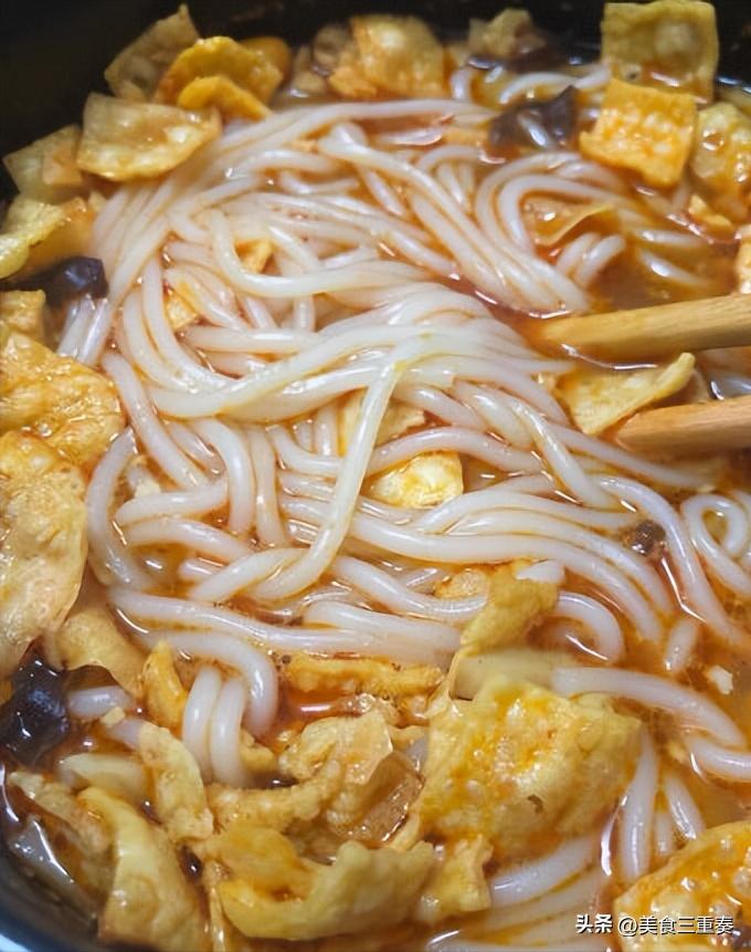 十分钟搞定又辣又便宜的螺蛳粉,推荐大家一款超划算的螺蛳粉