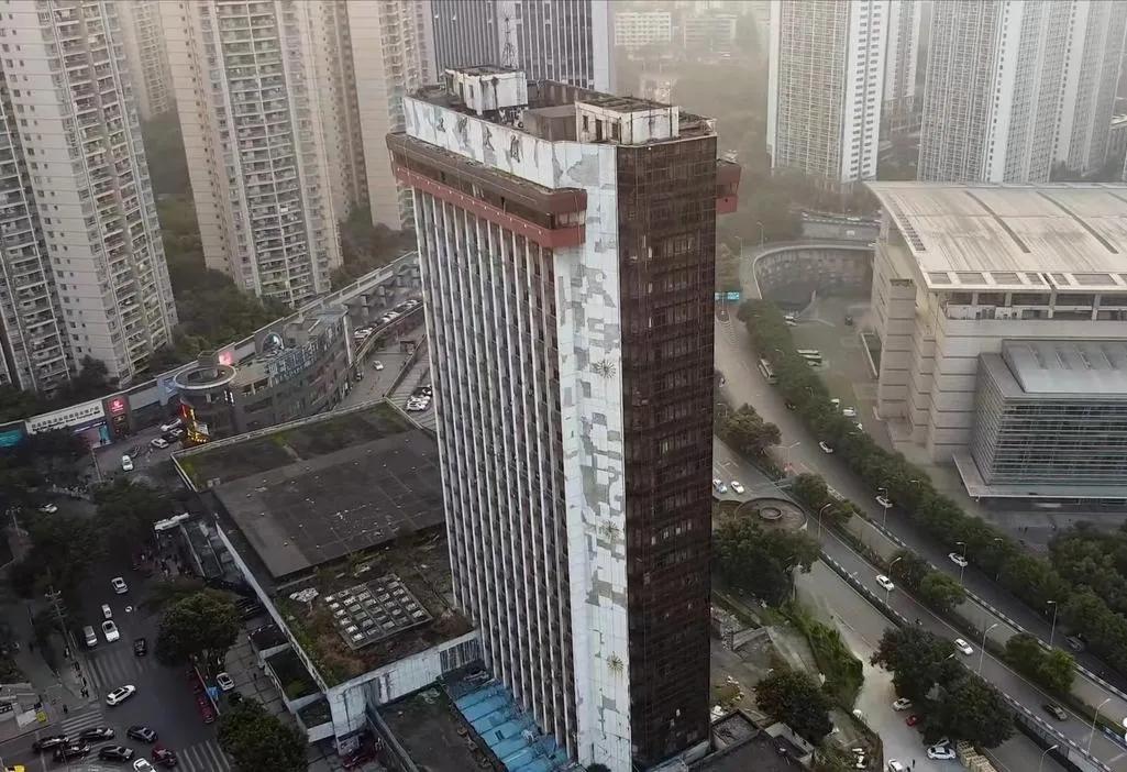 重庆第一高楼520米有多少层,重庆第一栋500楼高楼