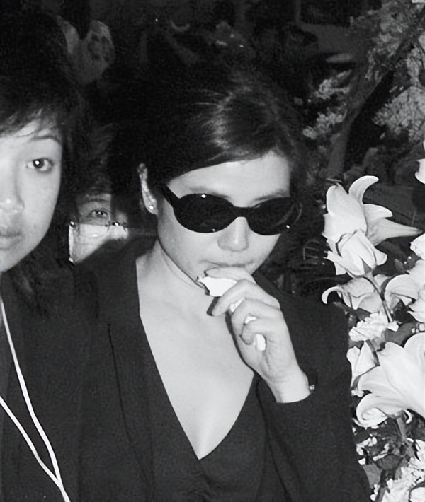 6位绝美女星个个伉俪情深：有为去世4年丈夫生女，有余生不再嫁