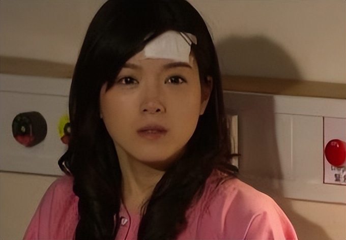 明明是双胞胎却被区别对待,明明是双胞胎却被区别对待的电影