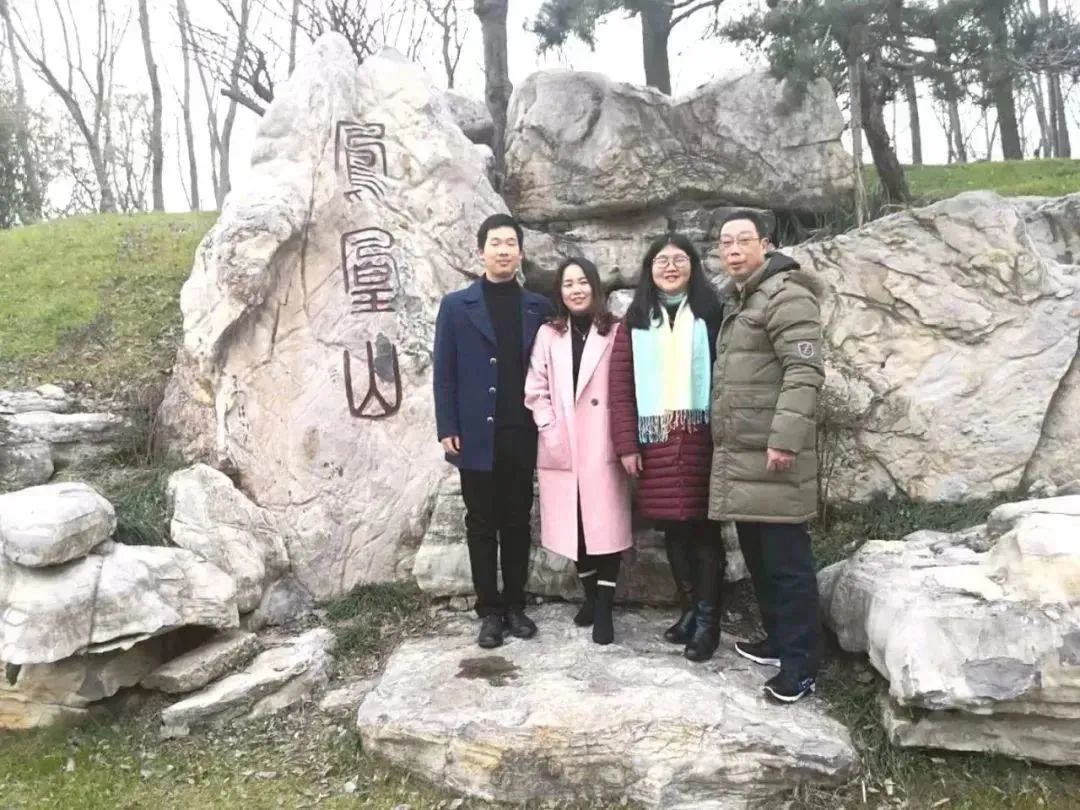 致三十周岁的宝贝儿子李淑华（江苏）《浪子情怀》诗歌集