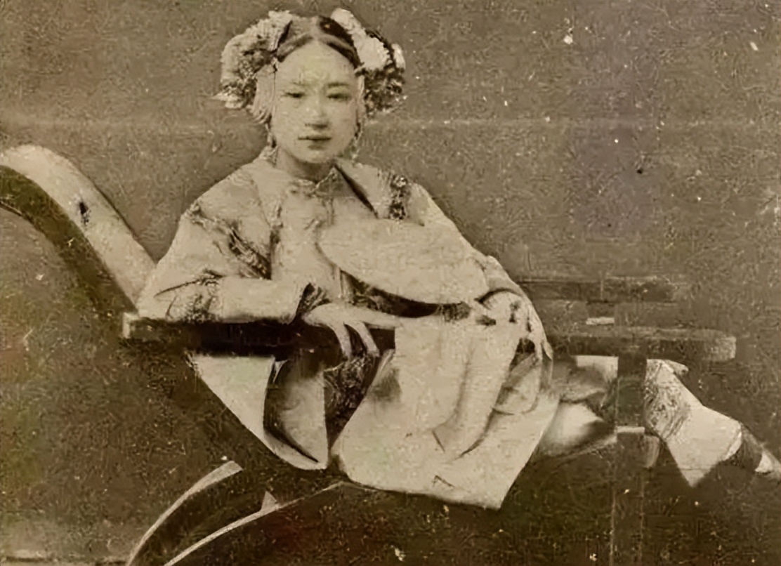 晚清历史被卖去美国的女子,晚清姑娘被美国人买走50美元