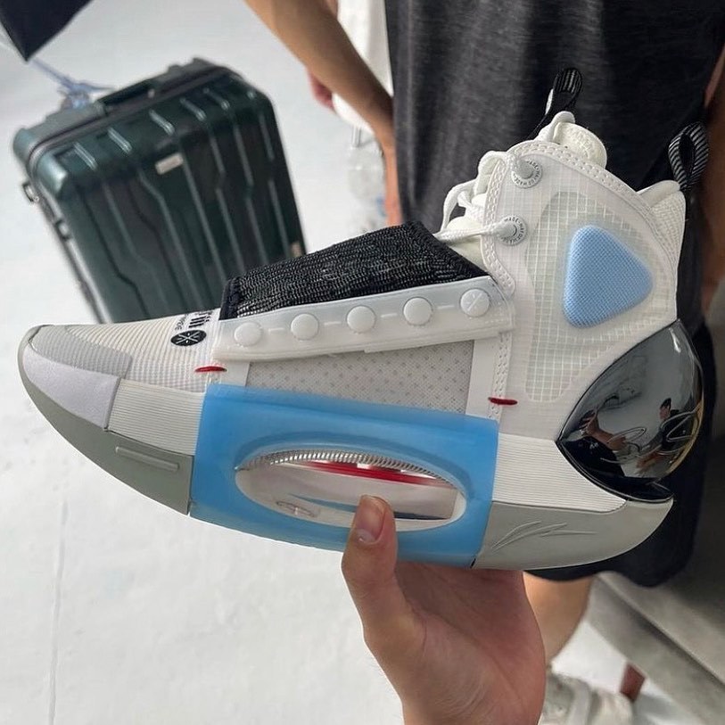 李宁幻影四哪个配色更值得入手,李宁韦德系列封锁