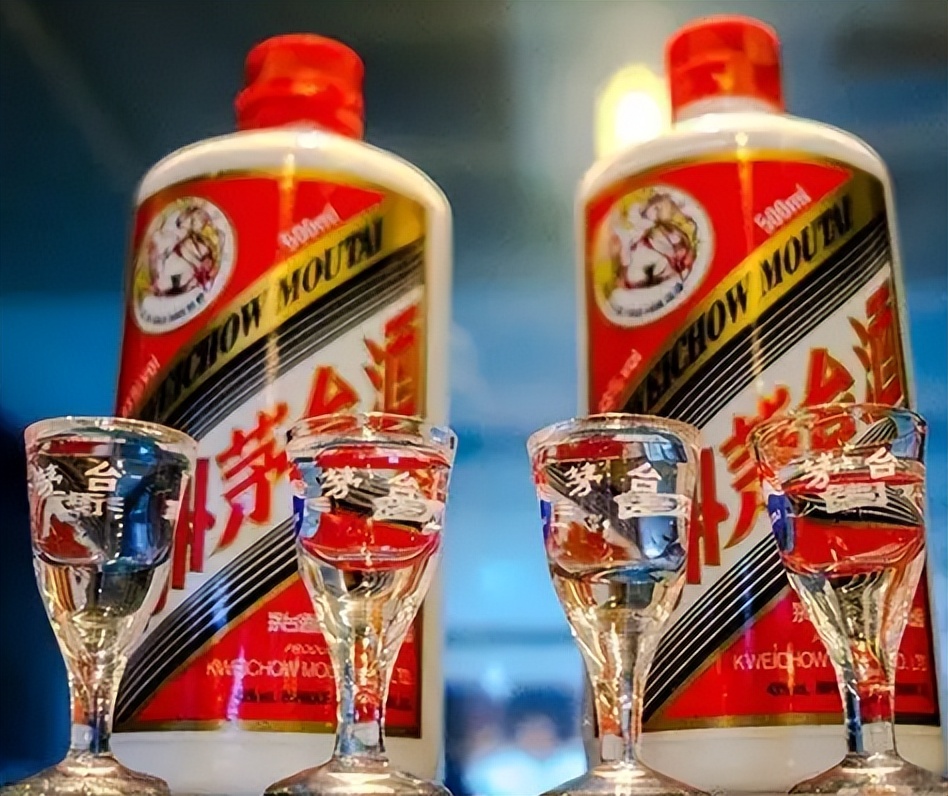 如何大量购买茅台酒,高价购买酱香型白酒