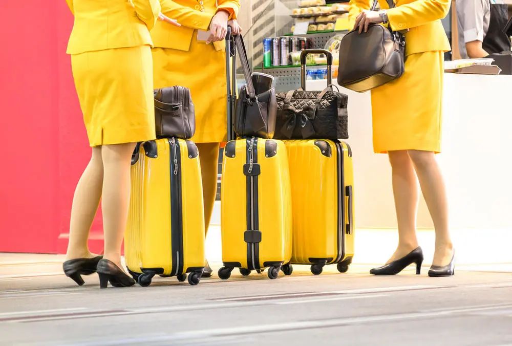 年轻貌美的空姐，35岁之后都去哪儿了？