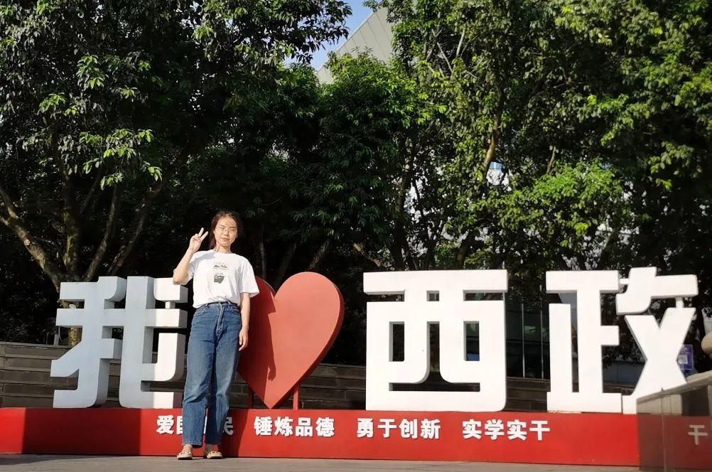 世纪金源集团新学期“皓月奖助学金”发放，造福众多世纪金源子弟