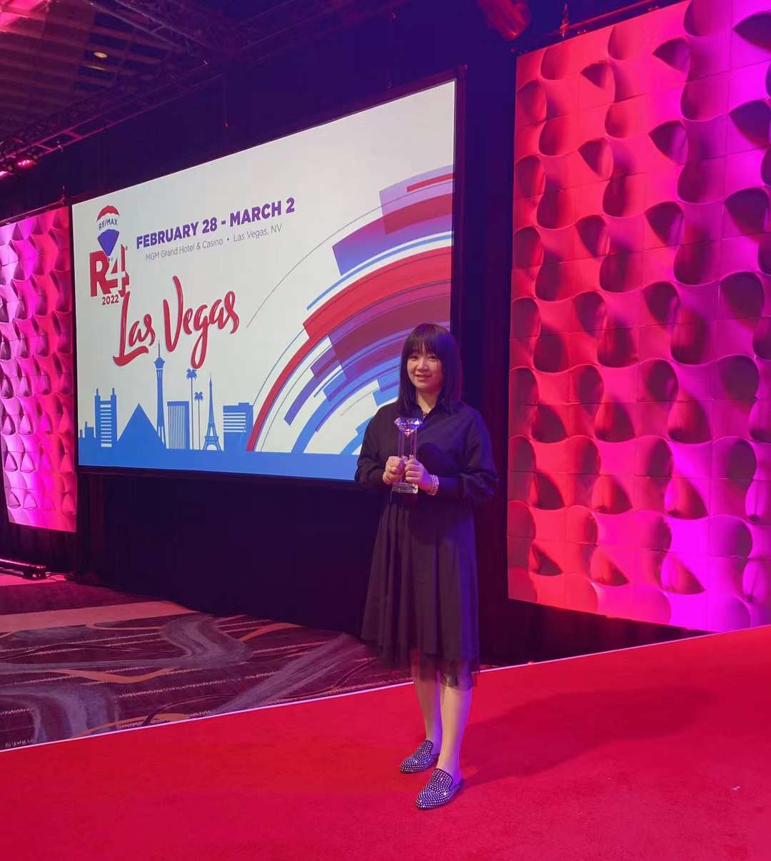 85后Lisa在加拿大：和老公打拼10年，生3娃买3套房，送两娃上私校