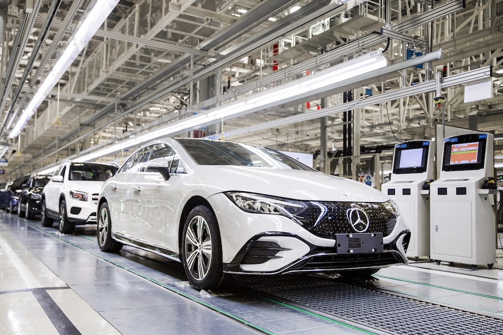 北京奔驰汽车新能源,北京奔驰eqe工厂