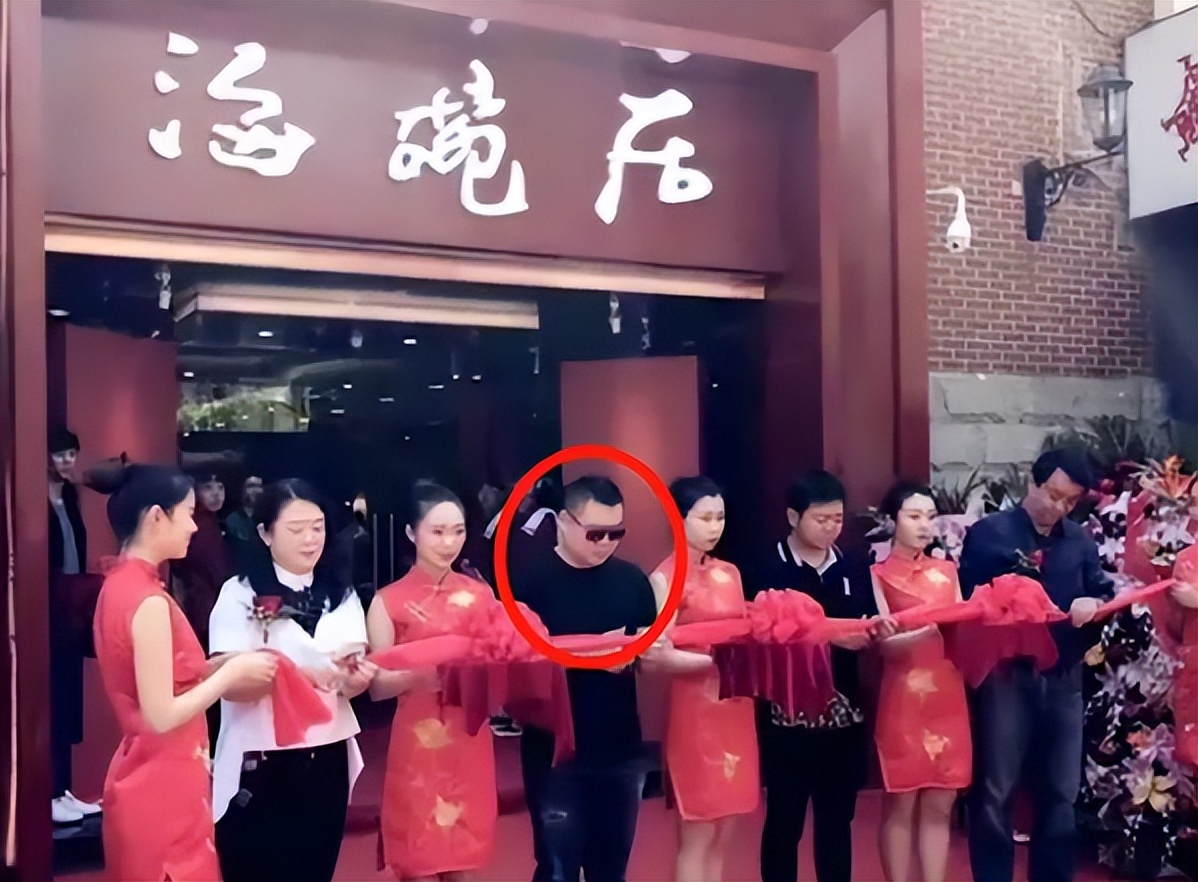 何超莲和尚九熙是不是发小,何超莲尚九熙关系