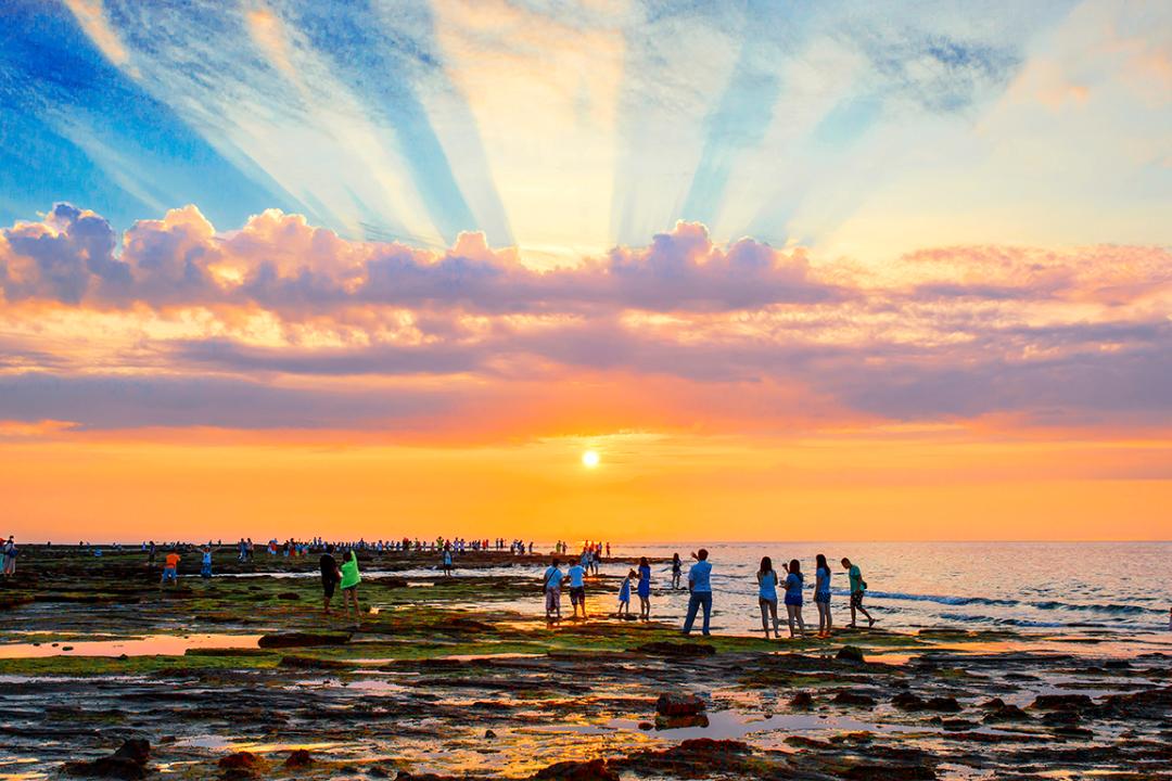 回到早睡早起的日子,回老家朝九晚五