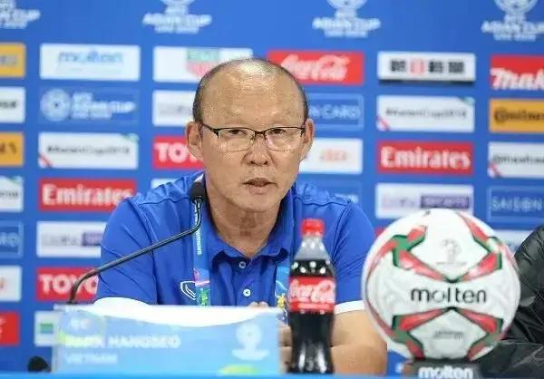 越南教练朴恒绪下课,朴恒绪谈是否会执教国足