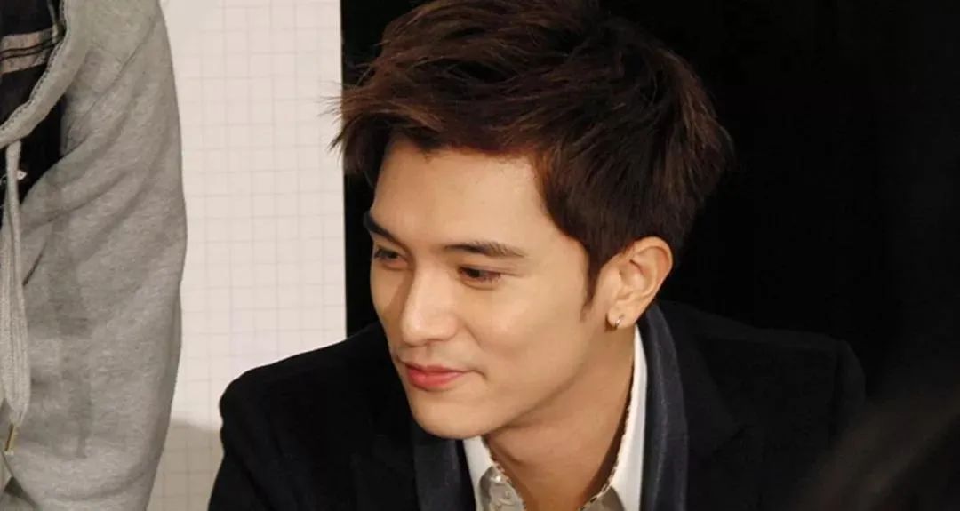 他俩结婚牵扯出的情史，够串起大半个娱乐圈了吧