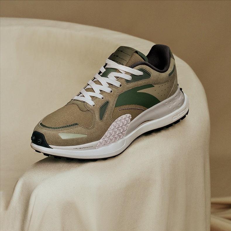 什么牌子鞋子耐穿,中年男人穿的鞋子推荐