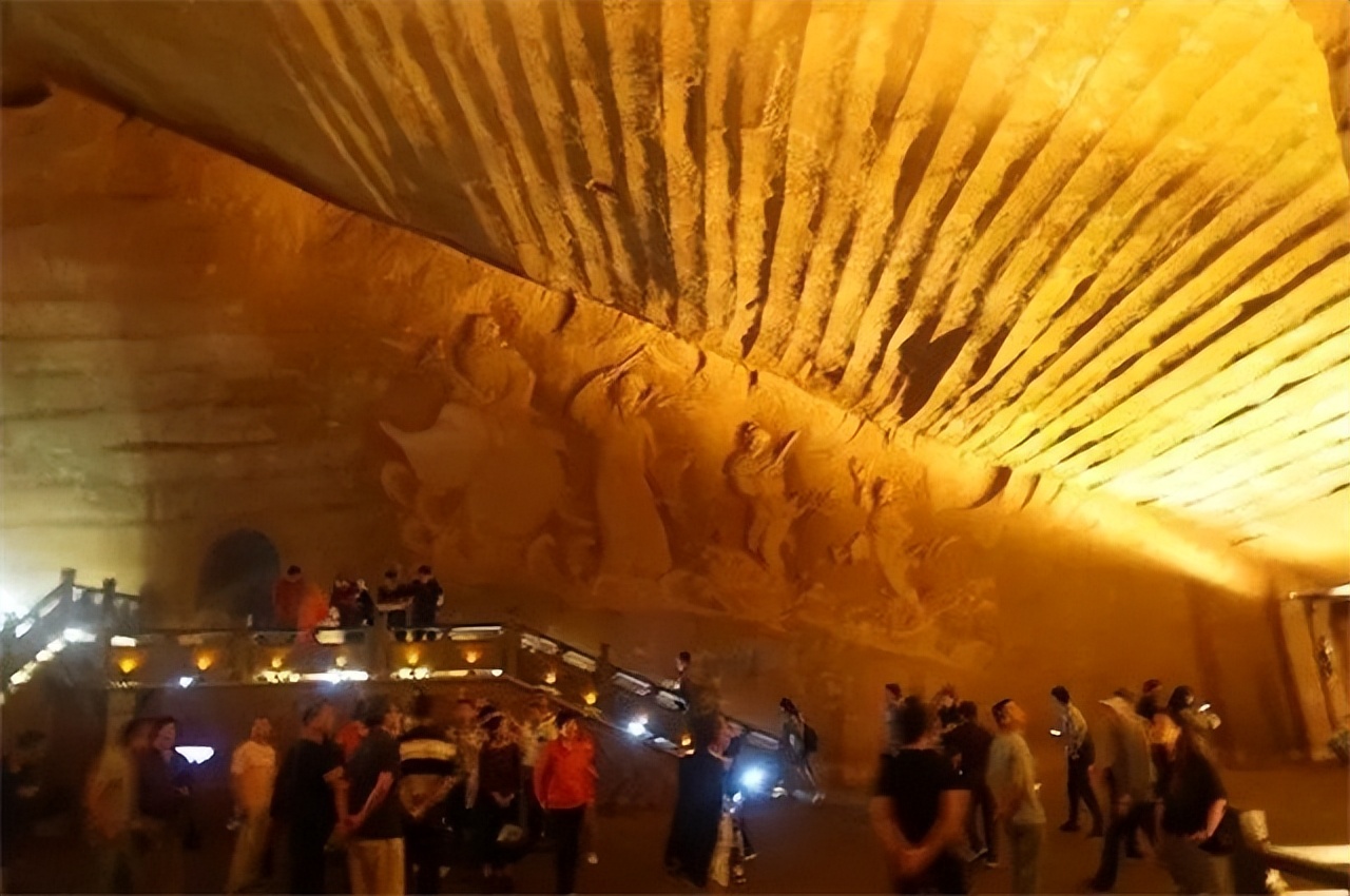 浙江小山村发现神秘水潭,浙江抽干神秘水潭惊现千年宫殿