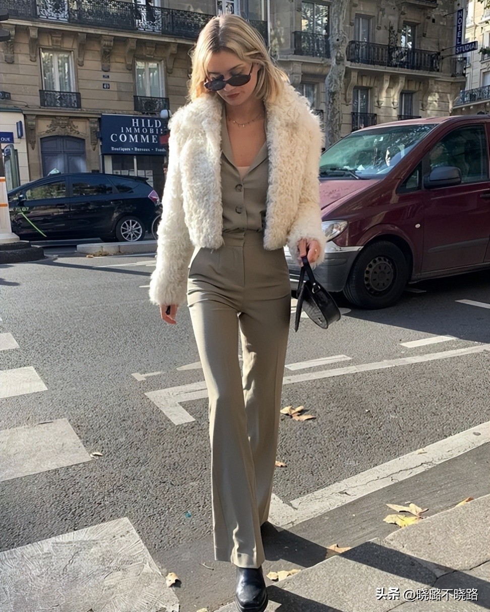 马蹄裤显瘦高腰,今年最火直筒马蹄裤冬款