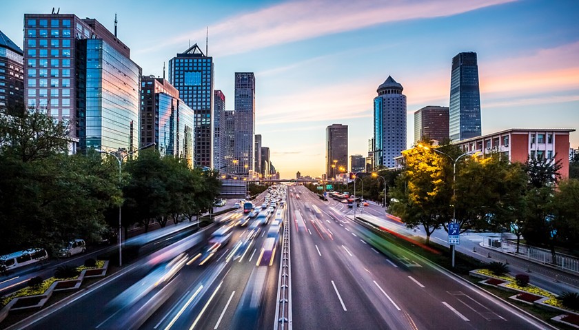 农民进城买房后家里宅基地怎么办,全家进城落户收回土地吗