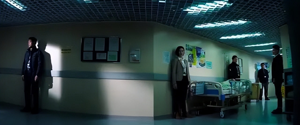 无间道另外一个版本结尾,无间道三部里面最出彩的人物