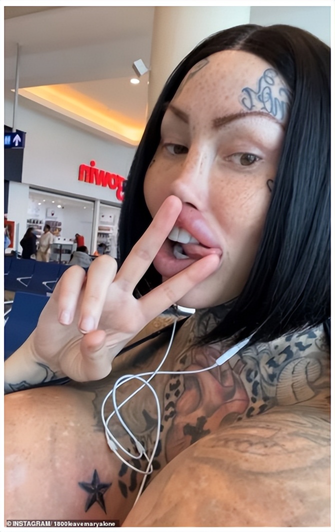 画面太辣眼...网红沉迷整形，因10公斤“假乳”被赶下飞机