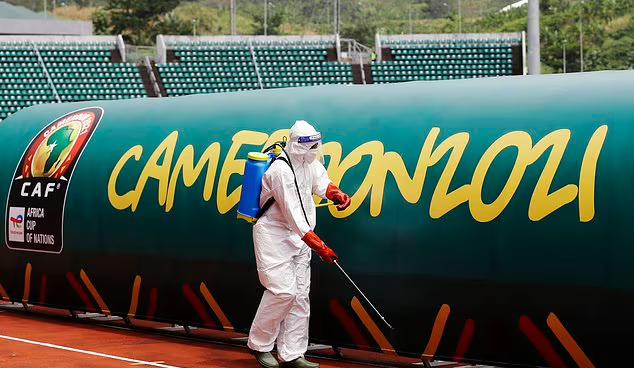 非洲杯闹剧主导起底“腐败前科”主裁判西卡泽维